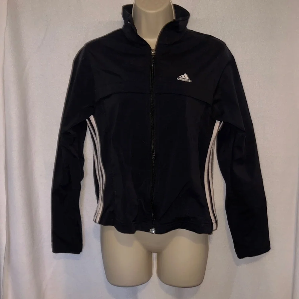 # 26 ✅ Adidas’s jacket - Picture 1 of 8
